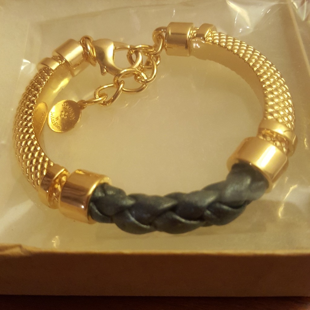 Bracelet by Skinny